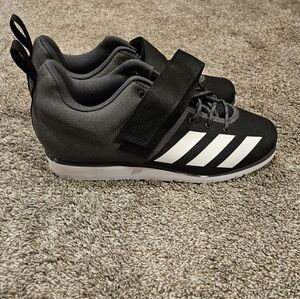 NWT Adidas Powerlift 4 Weightlifting Shoes